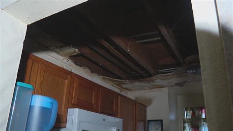 Burst pipes at St. Louis apartment cause unlivable conditions, resident says